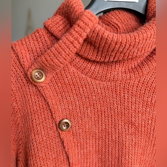 Wonderland by Orange Button Front Wrap Sweater, Size Large - Picture 3 of 16